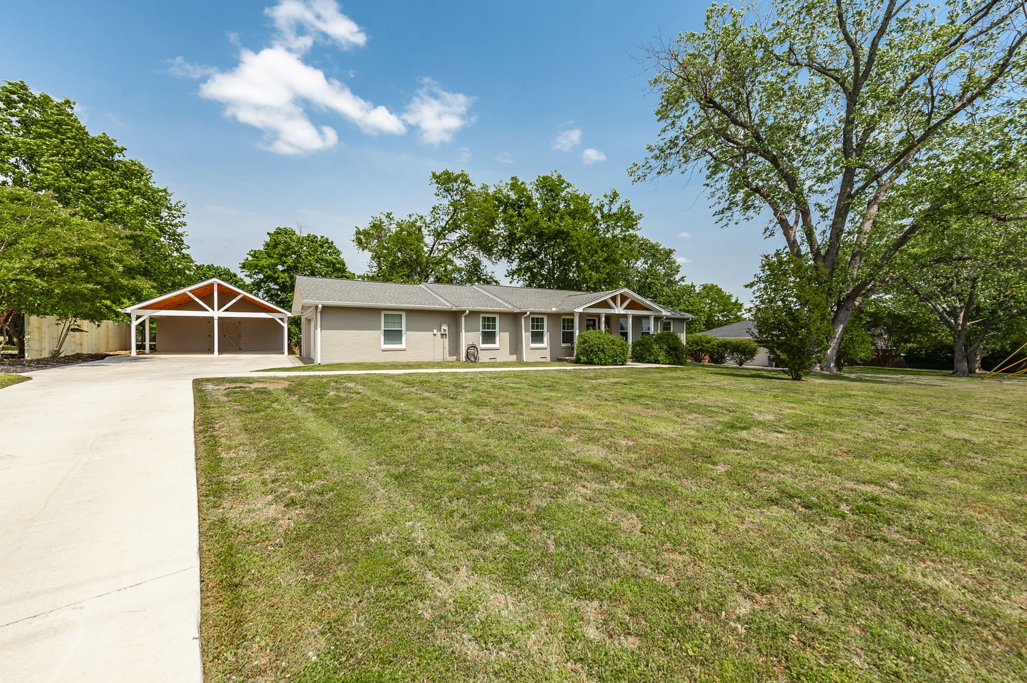 110 Brookhaven Dr