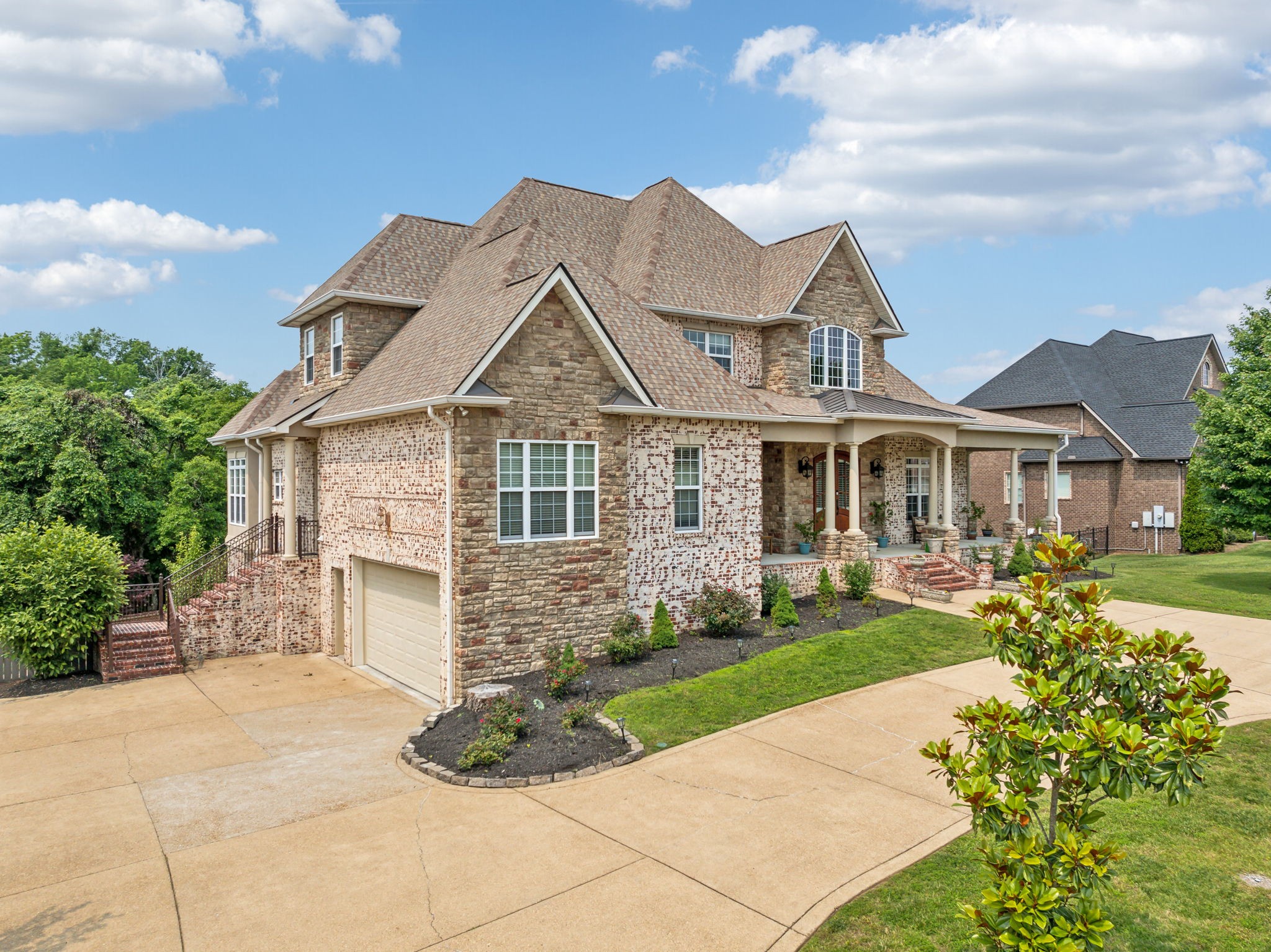 226 Hidden Harbour Dr