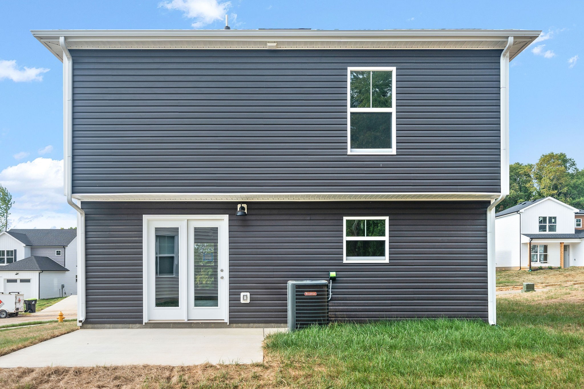 Clarksville, Tennessee 37040, United States, 3 Bedrooms Bedrooms, ,3 BathroomsBathrooms,Residential,Active,90727