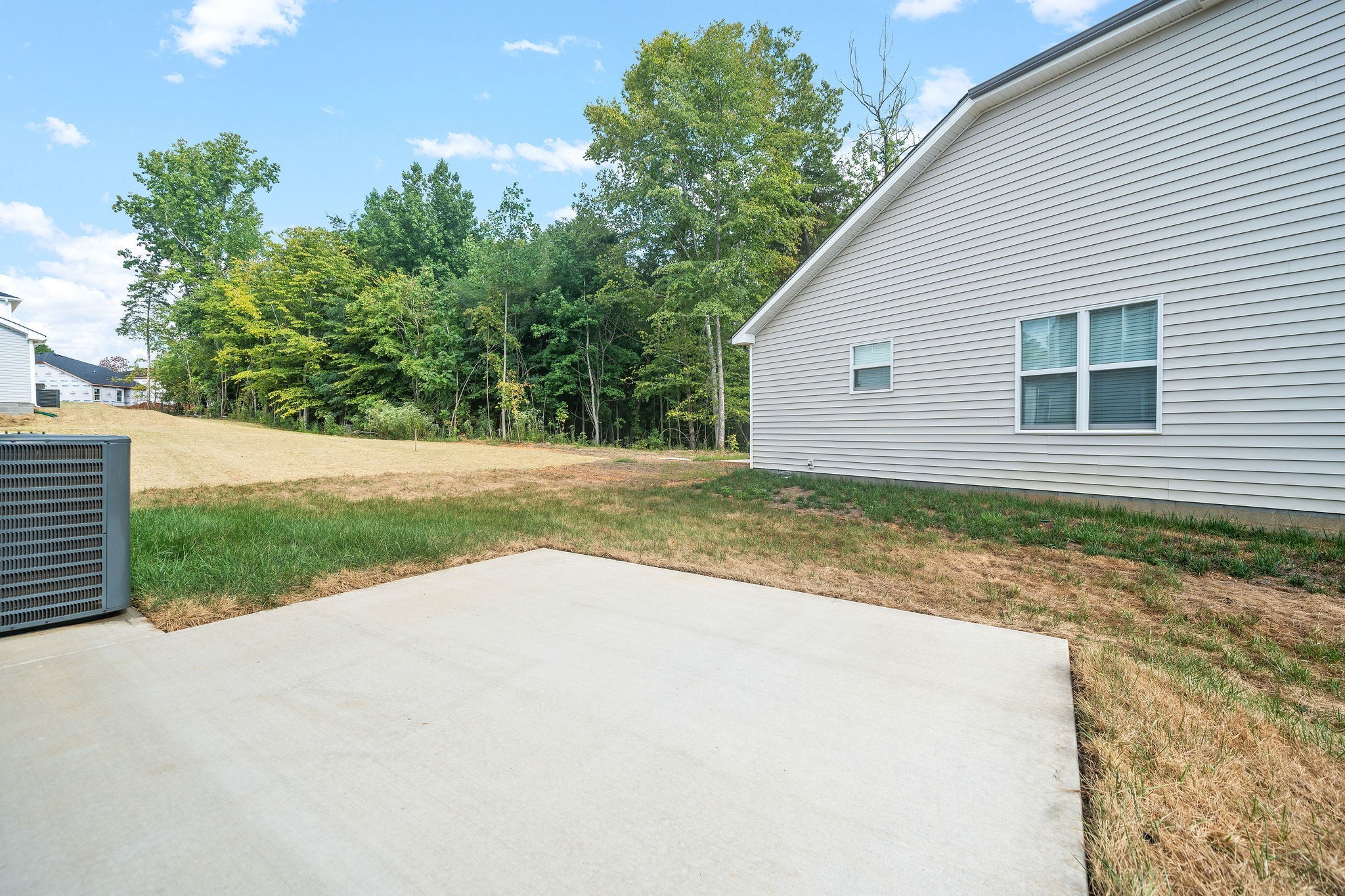Clarksville, Tennessee 37040, United States, 3 Bedrooms Bedrooms, ,3 BathroomsBathrooms,Residential,Active,90727
