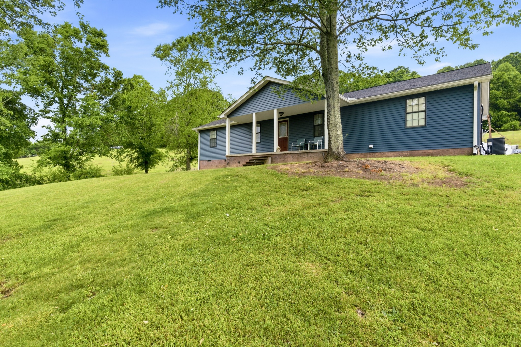 615 Rogues Fork Rd