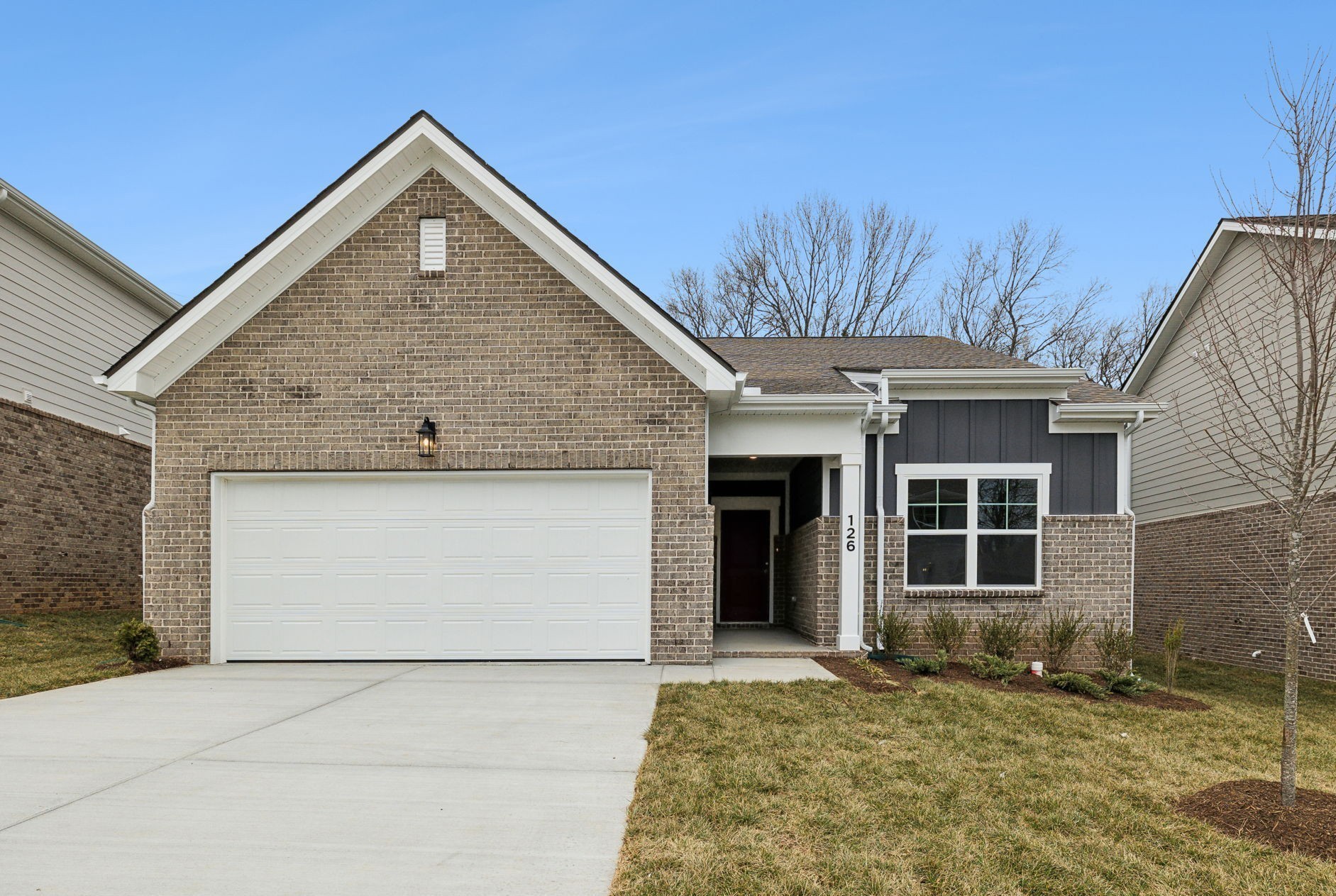 126 Cades Bluff