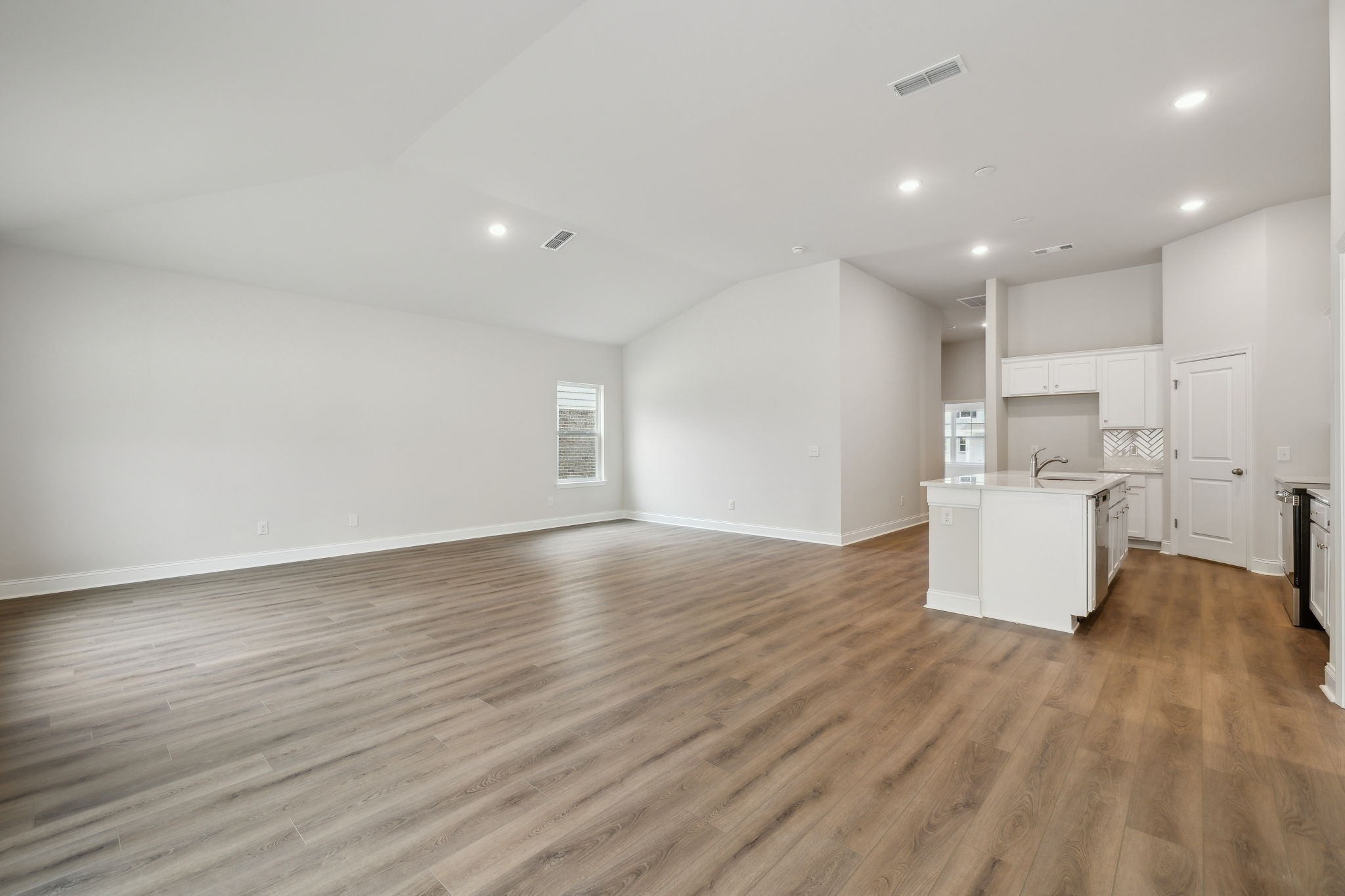 126 Cades Bluff