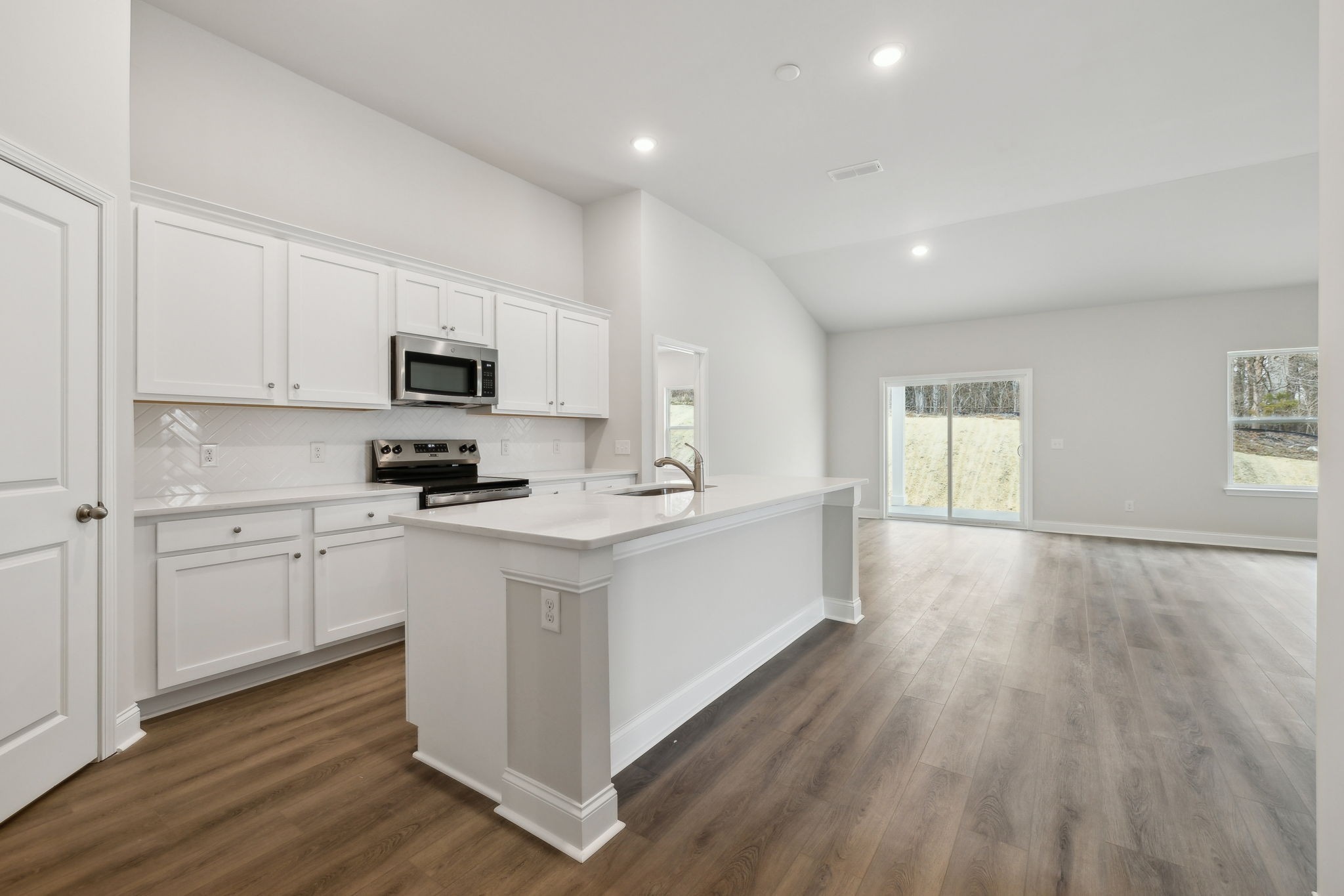 126 Cades Bluff