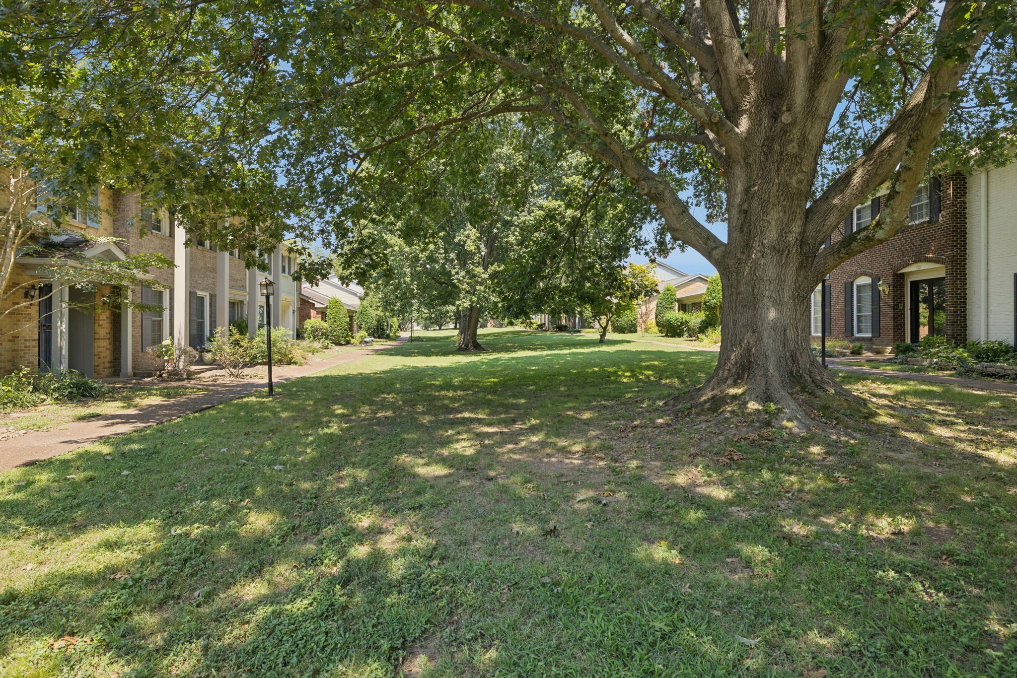 225 Plantation Ct