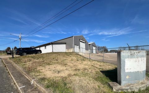 1828 Braly Ln Pulaski TN 38478