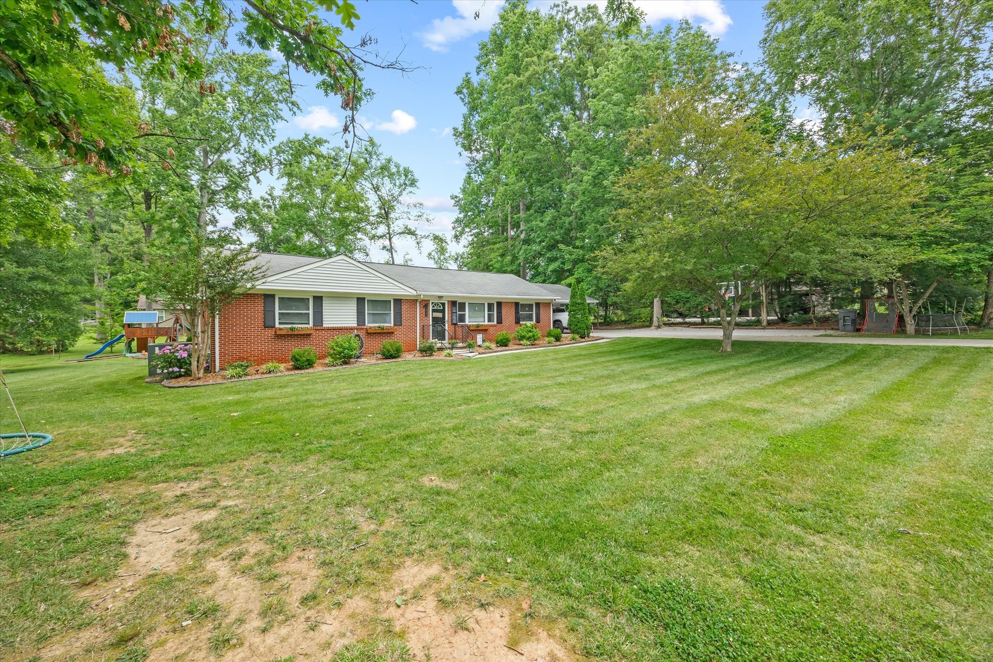 1298 Eastwood Dr