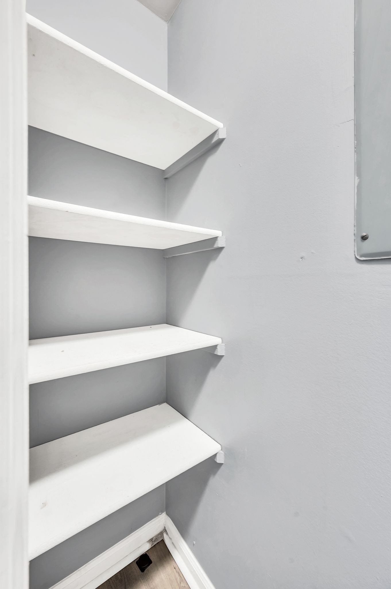 Nashville, Tennessee 37211, United States, 2 Bedrooms Bedrooms, ,2 BathroomsBathrooms,Residential,Active,40318