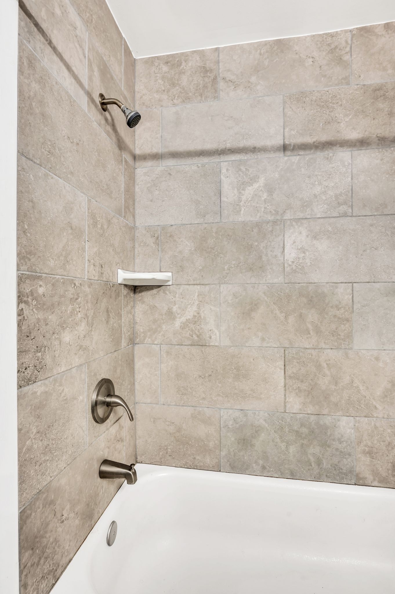 Nashville, Tennessee 37211, United States, 2 Bedrooms Bedrooms, ,2 BathroomsBathrooms,Residential,Active,40318