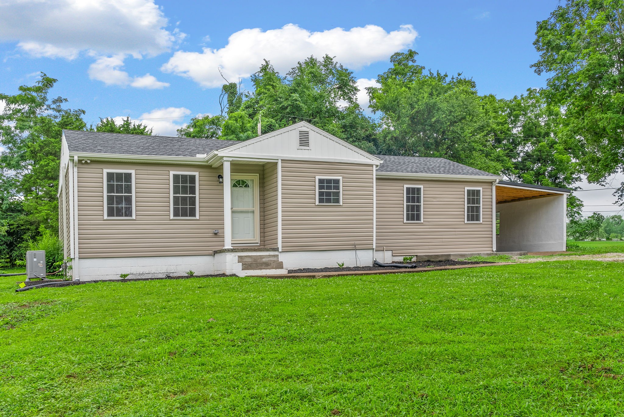 1615 Mohawk Trl
