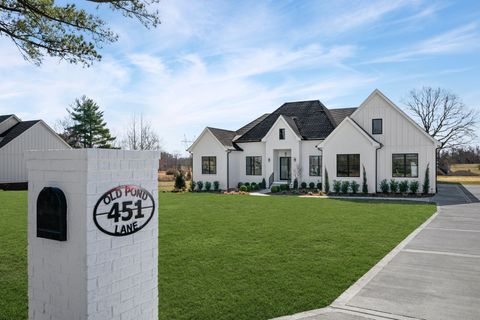 451 Old Pond Ln Dickson TN 37055