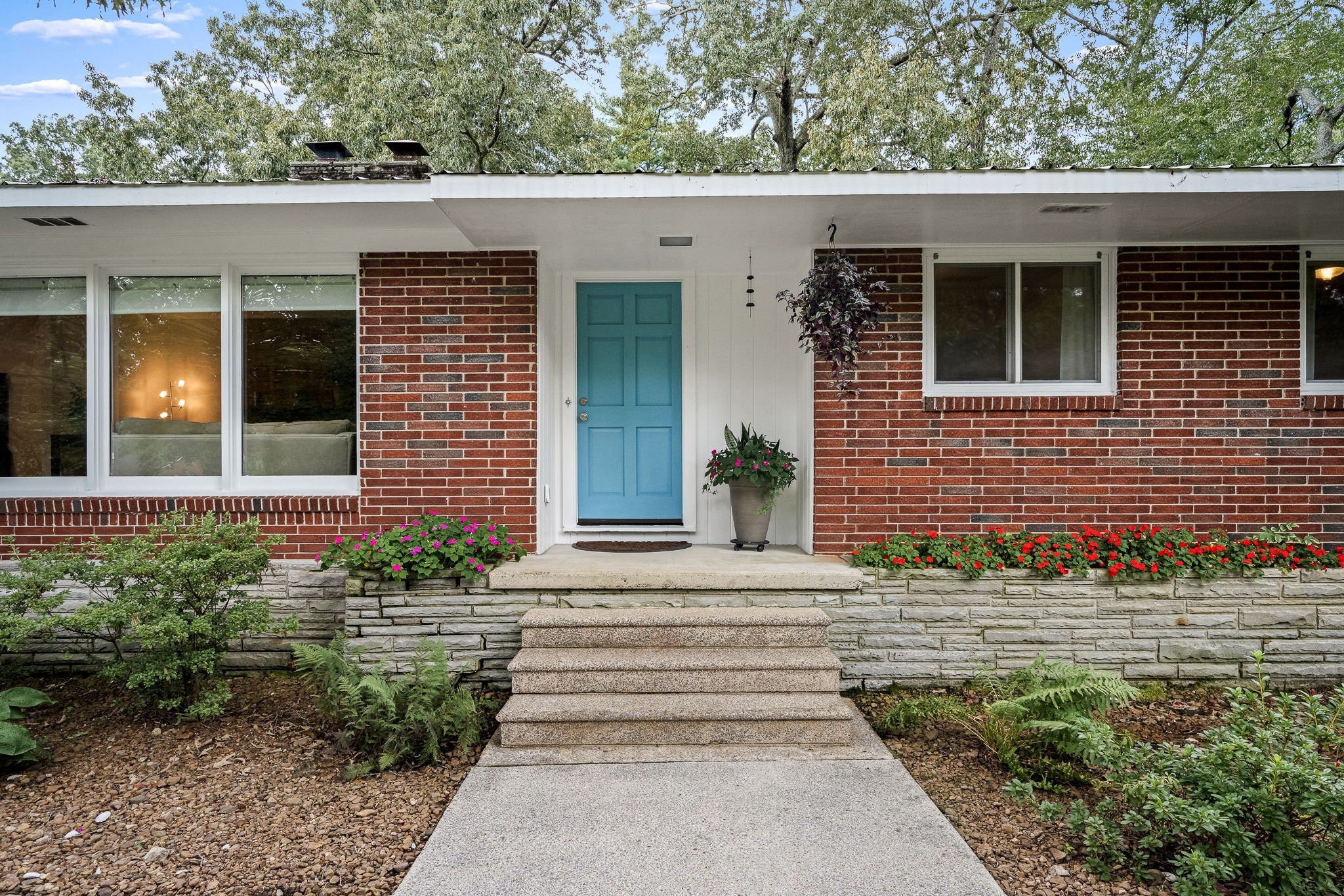 105 WESTWOOD DRIVE