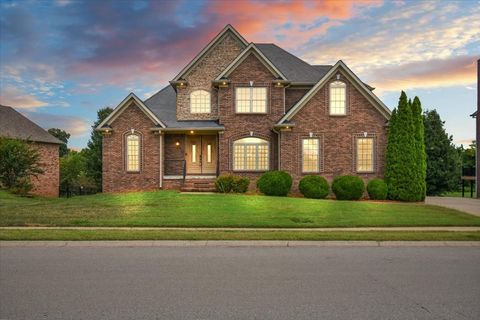 2497 Settlers Trce Clarksville TN 37043