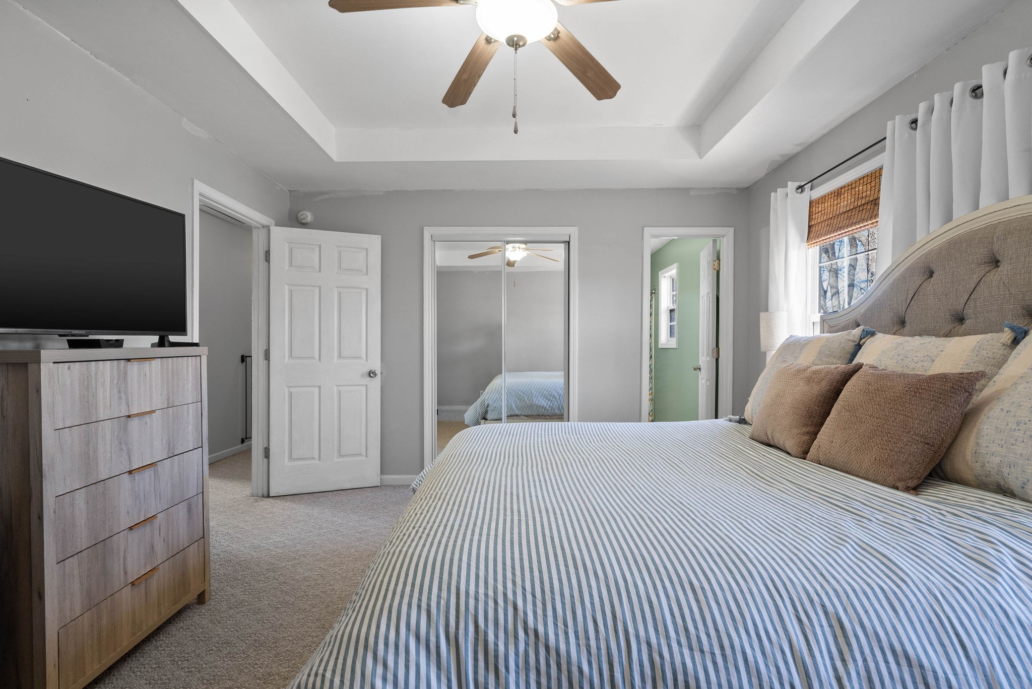 Clarksville, Tennessee 37042, United States, 3 Bedrooms Bedrooms, ,3 BathroomsBathrooms,Residential,Active,88751