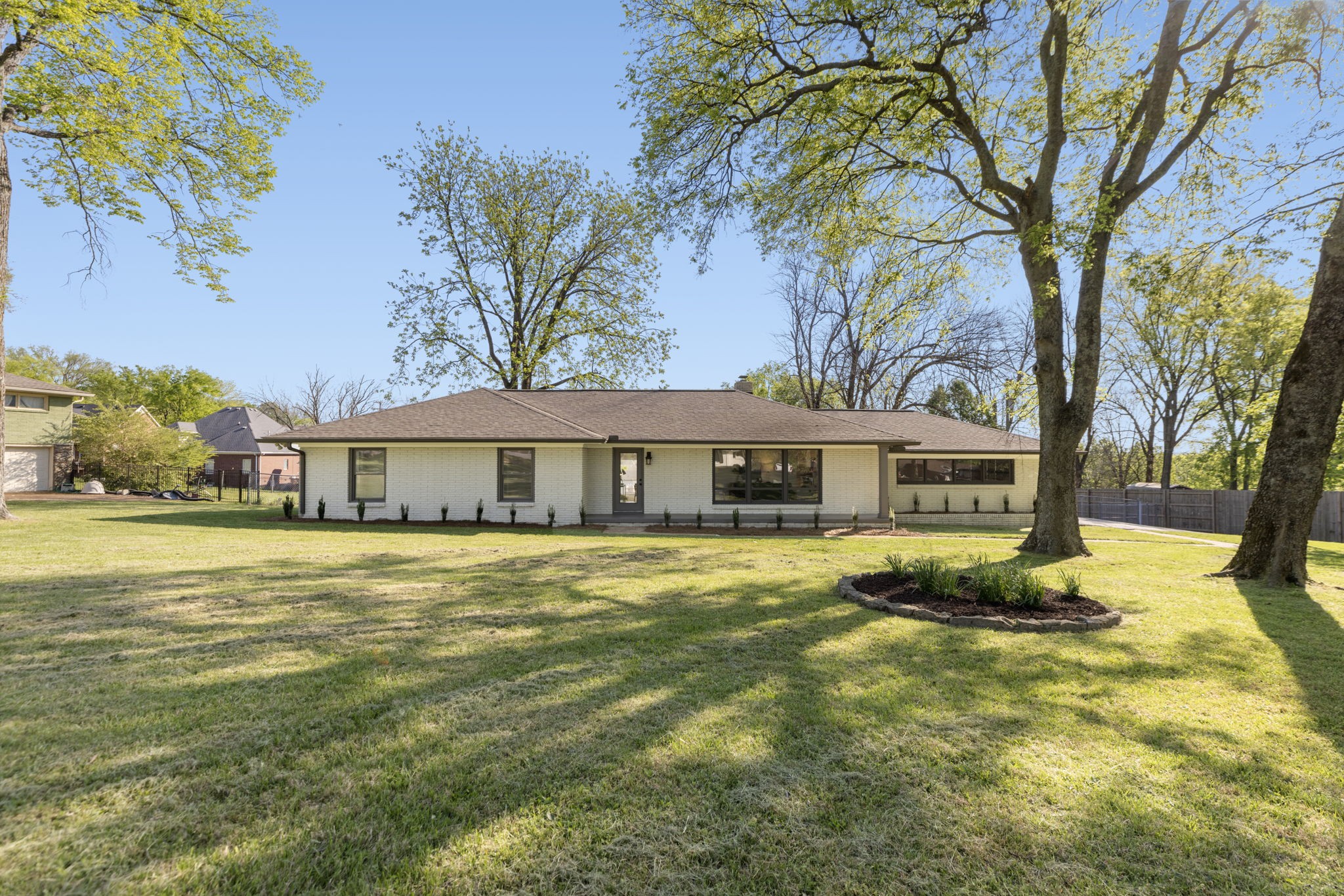 305 Shepherd Hills Dr