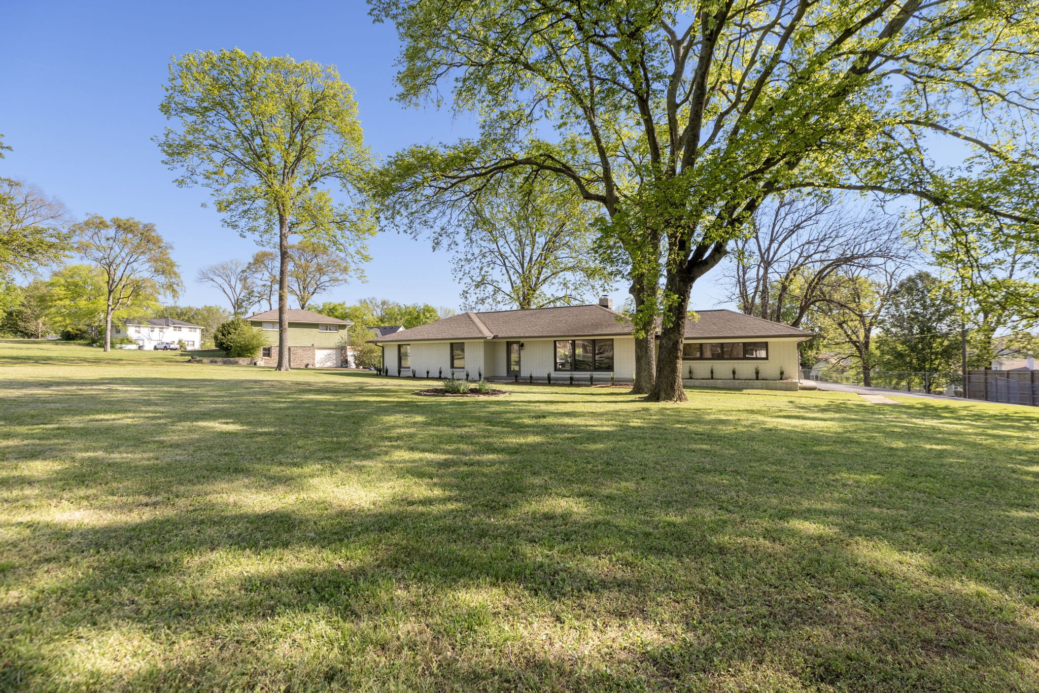 305 Shepherd Hills Dr