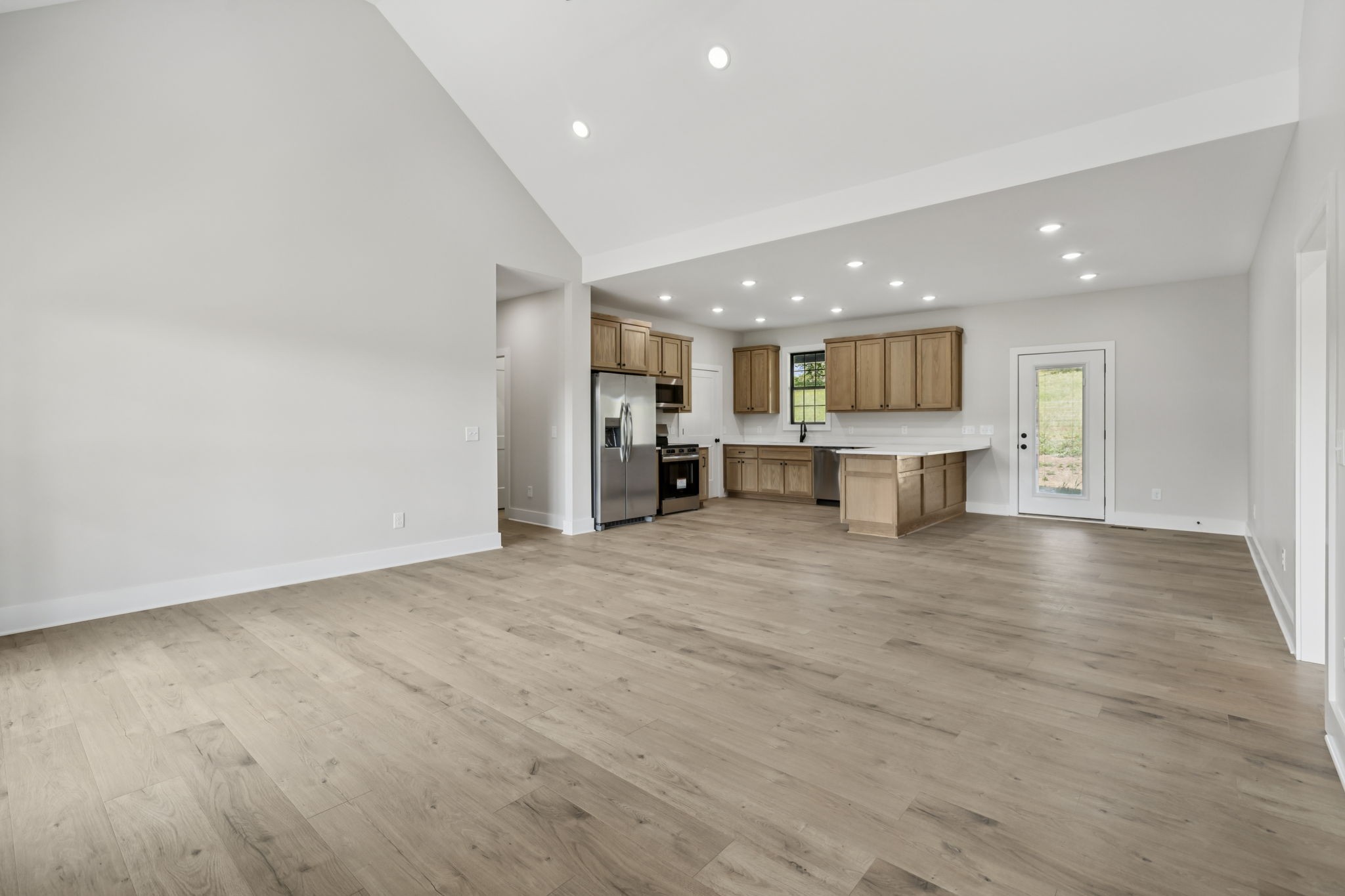 638 Howell Rd