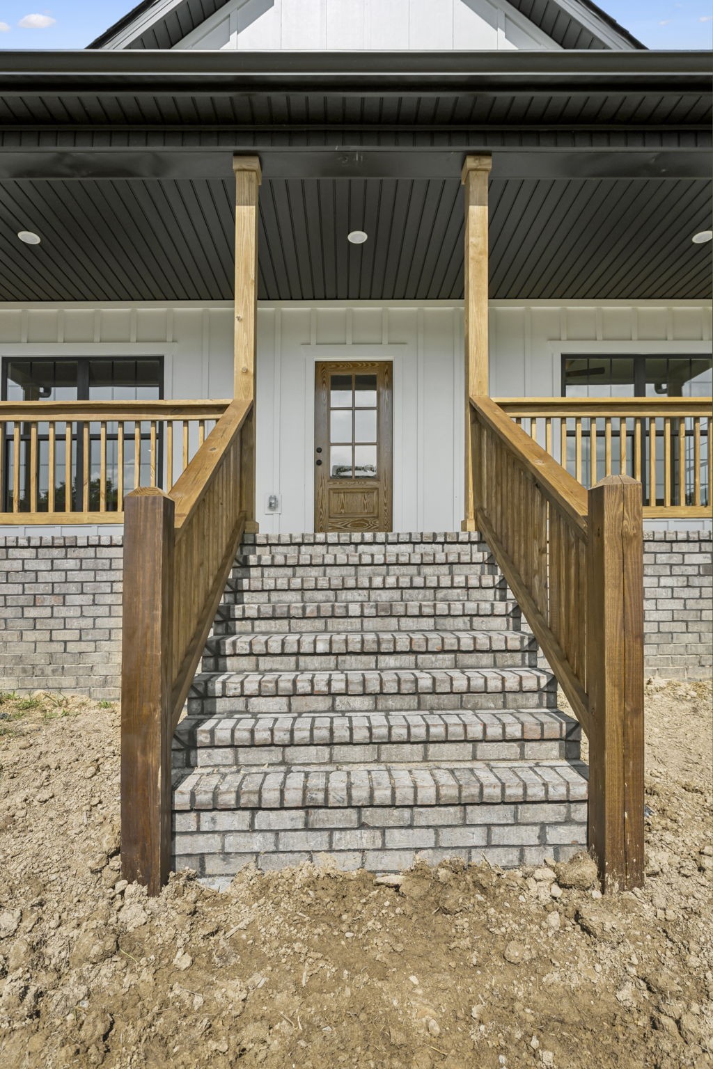 638 Howell Rd