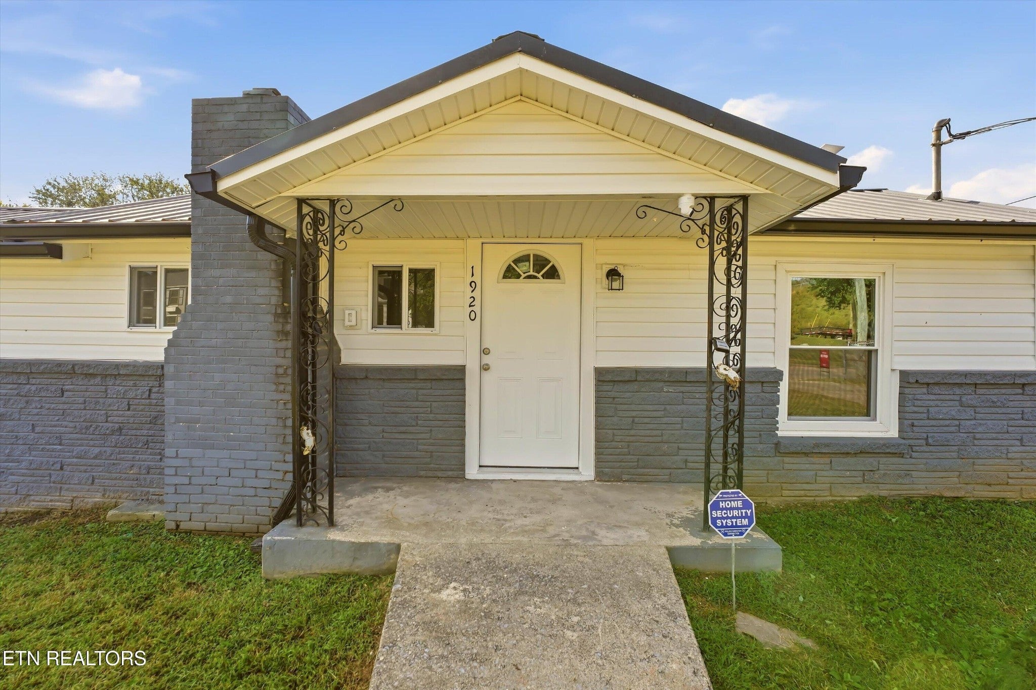 1920 Jourolman Ave