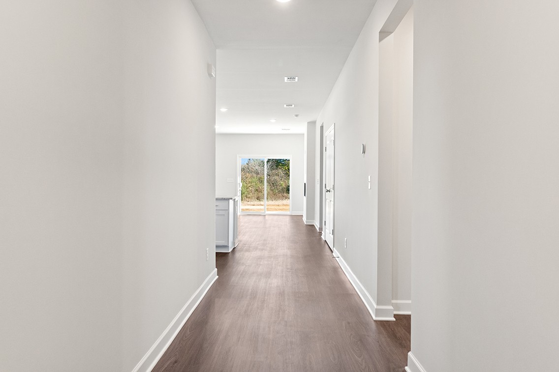 405 Gladstone Way