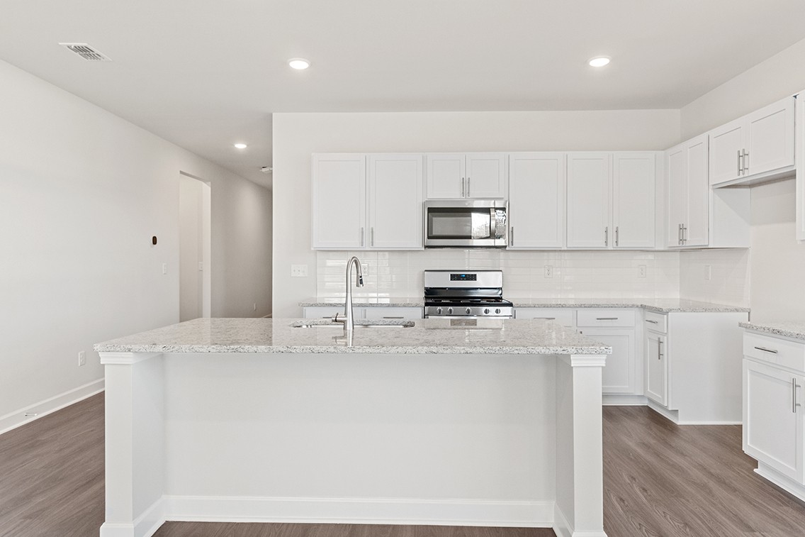 405 Gladstone Way