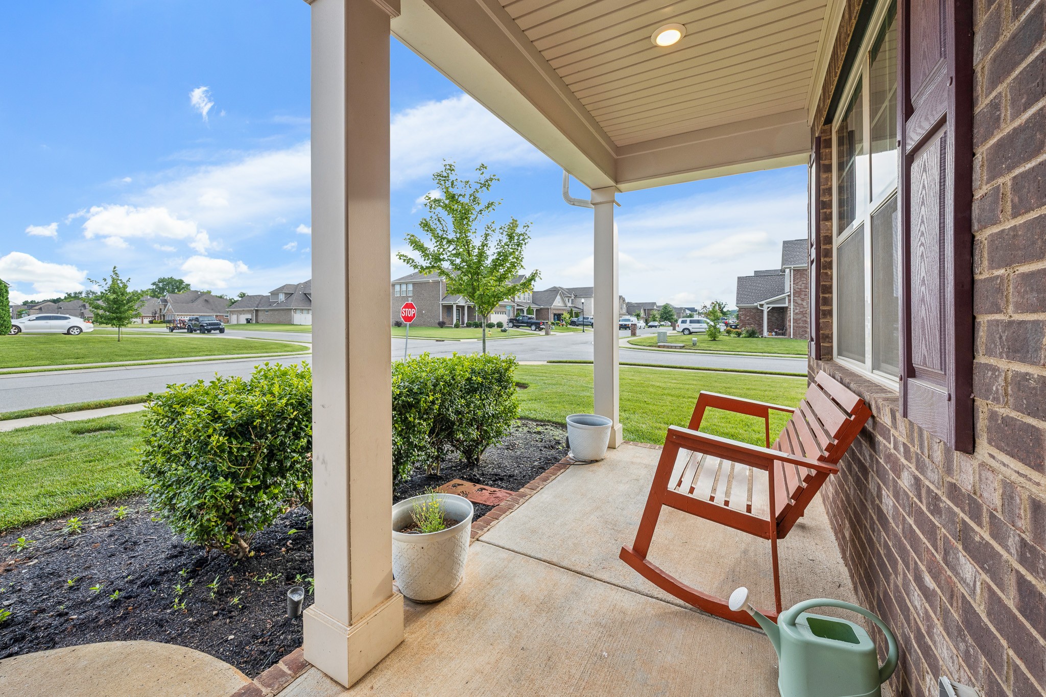 905 Sapphire Dr