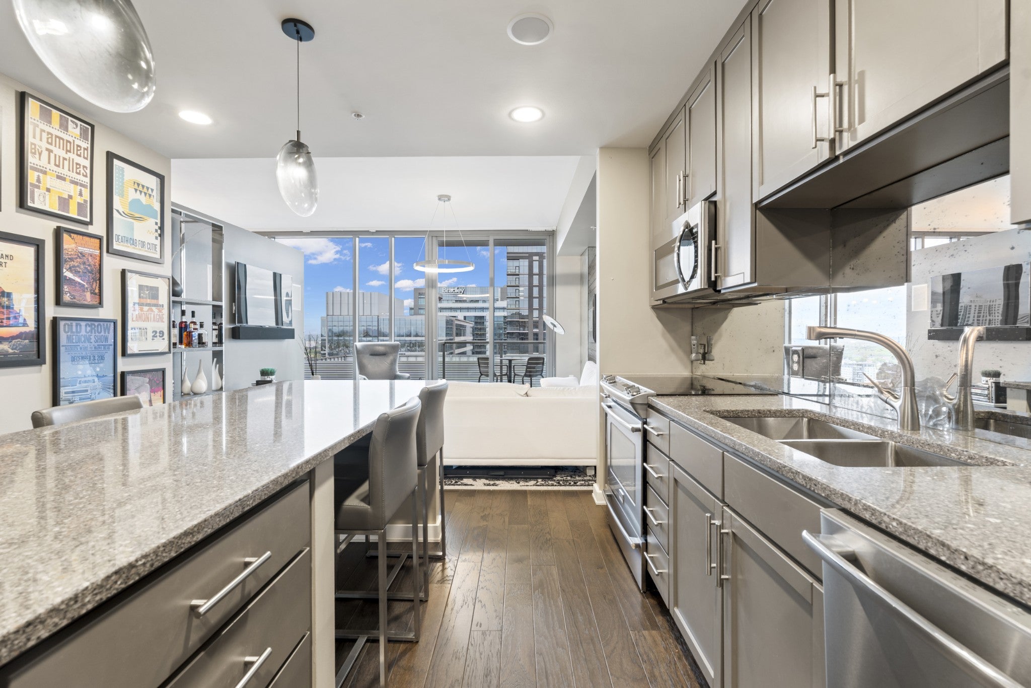 1212 Laurel St 2114