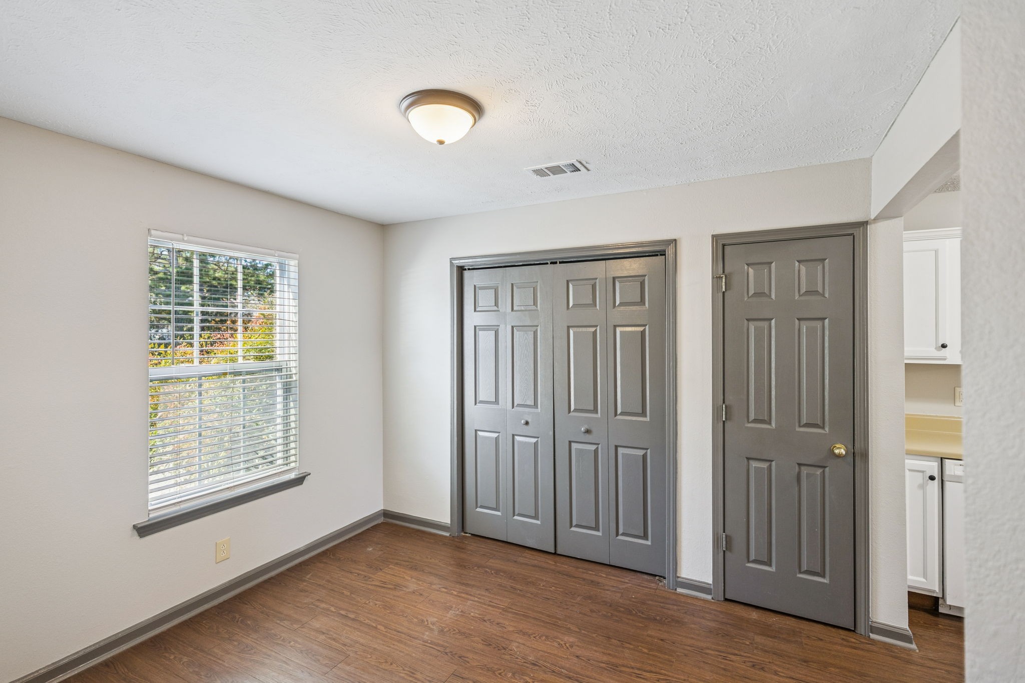 2043 Bradyville Pike