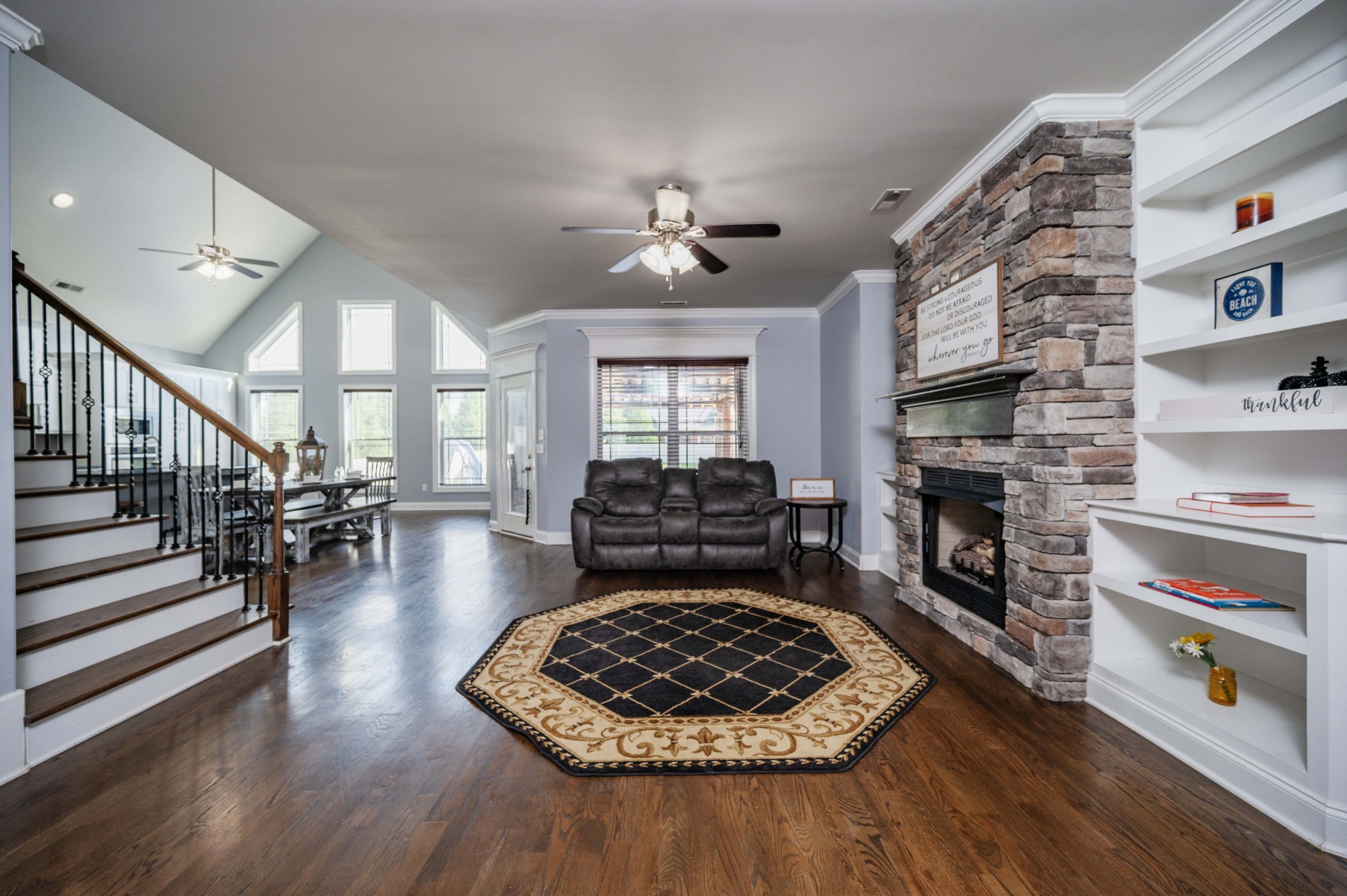 2331 Lionheart Dr