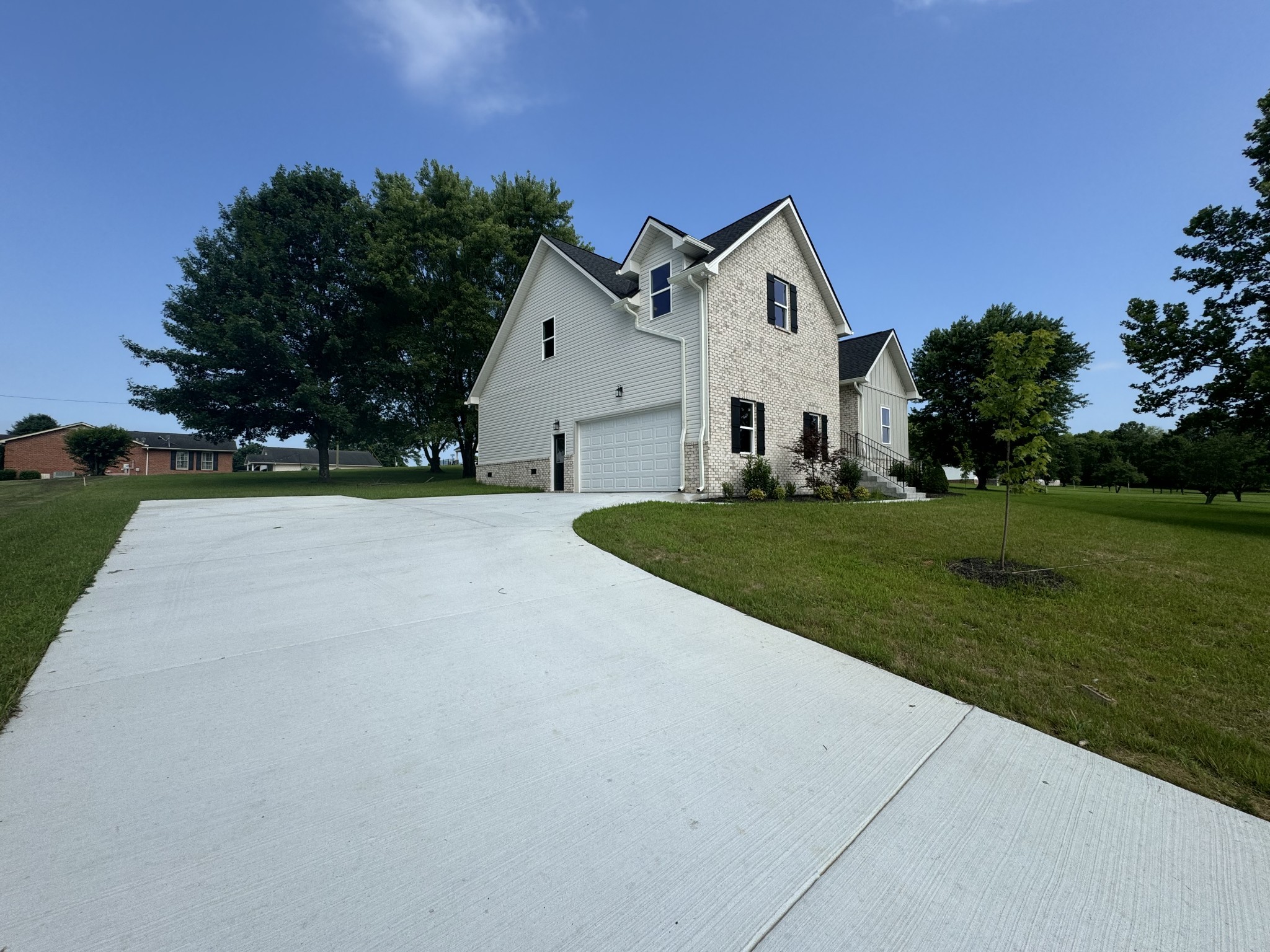 65 Misty Ln