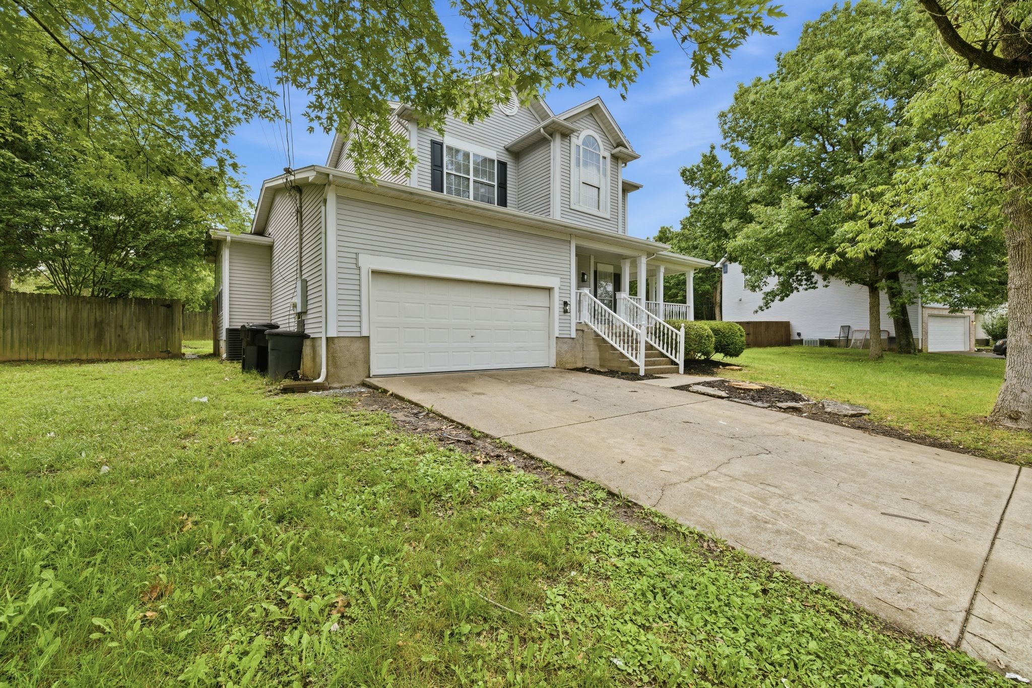 211 Ella St