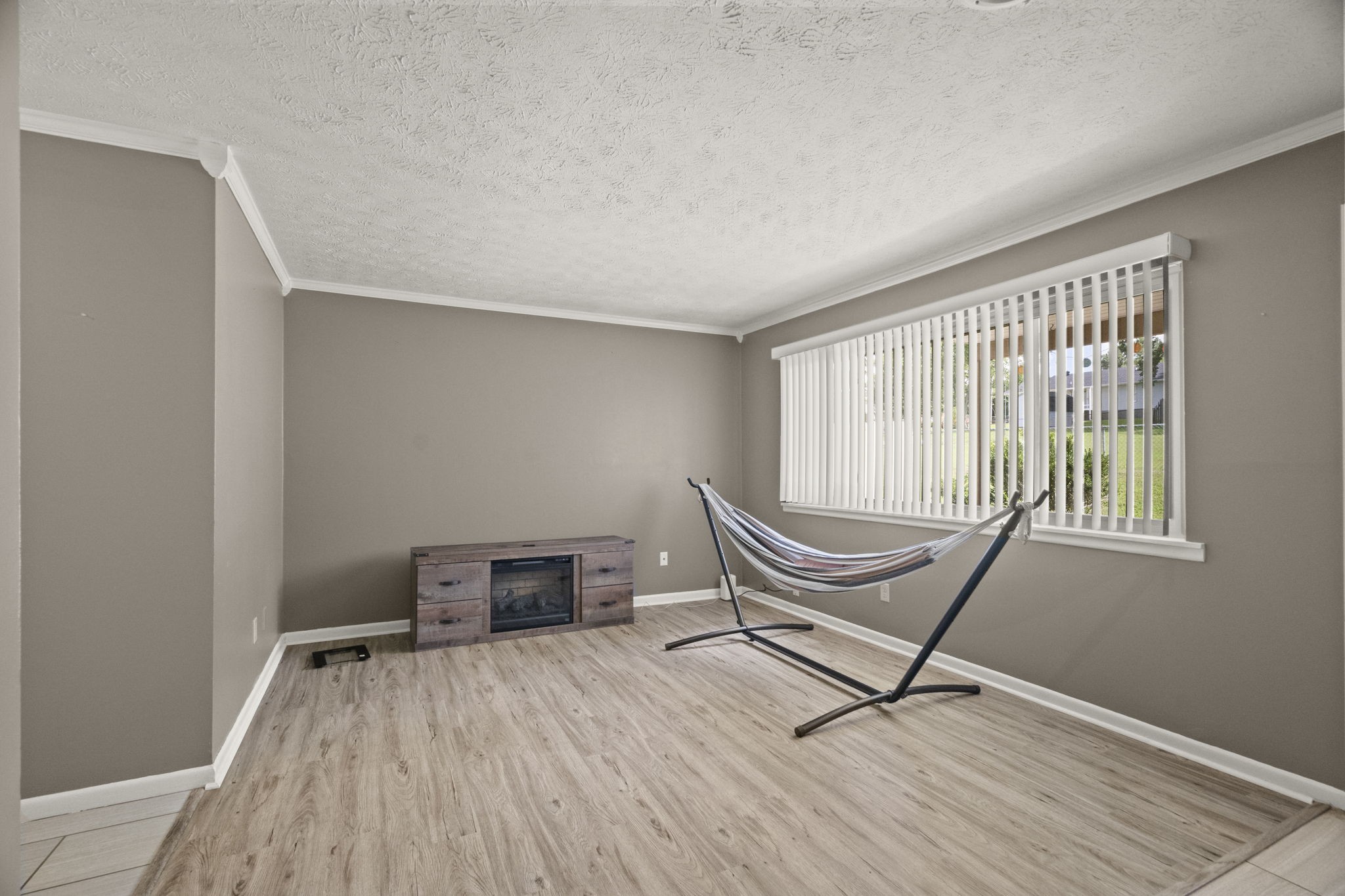2169 Highway 41 S 28