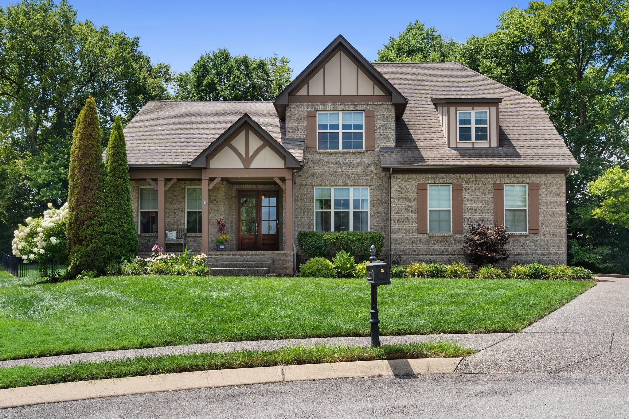 Photo 1 of 63 — 1094 Cantwell Pl, Spring Hill, TN 37174