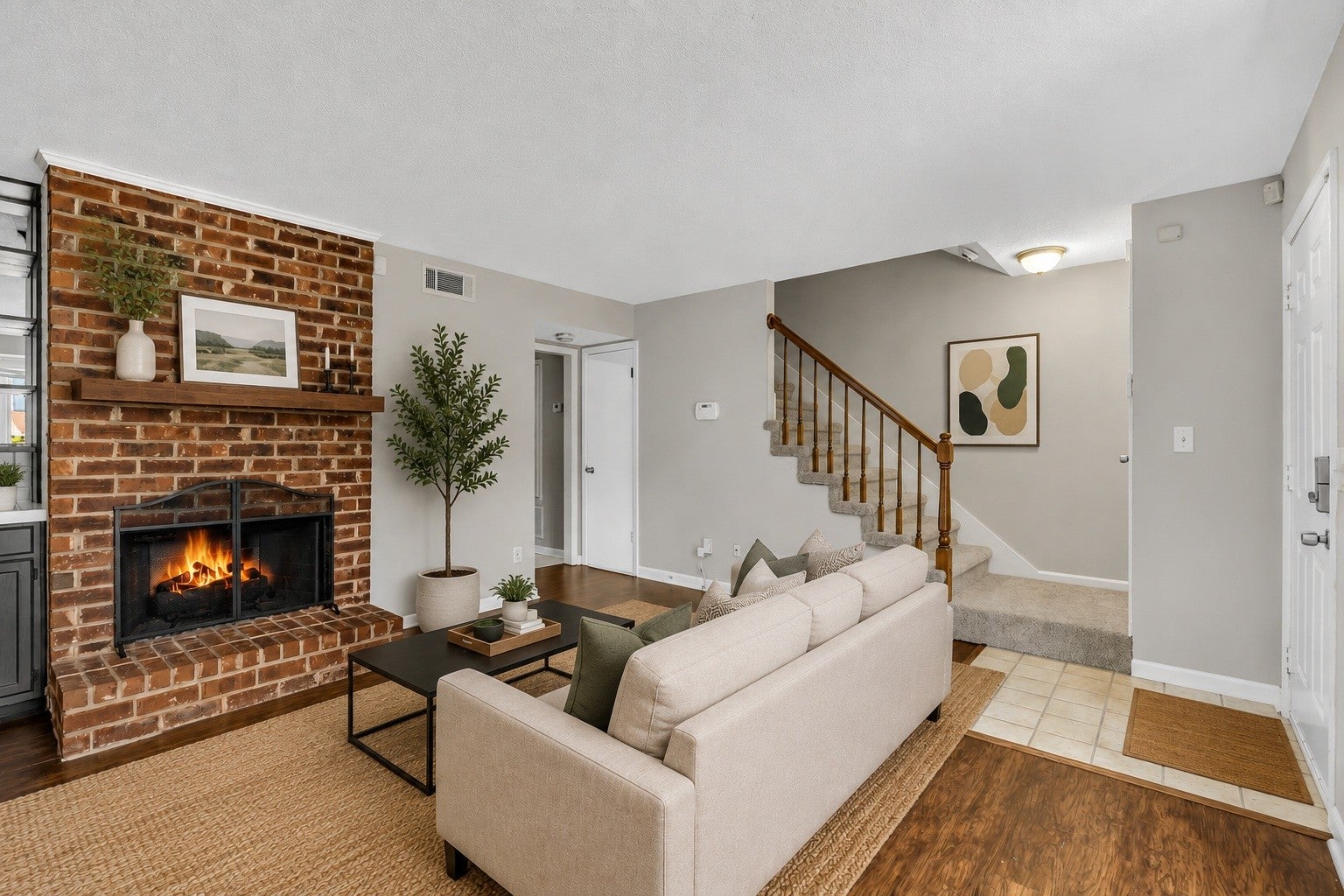 523 Williamsburg Dr