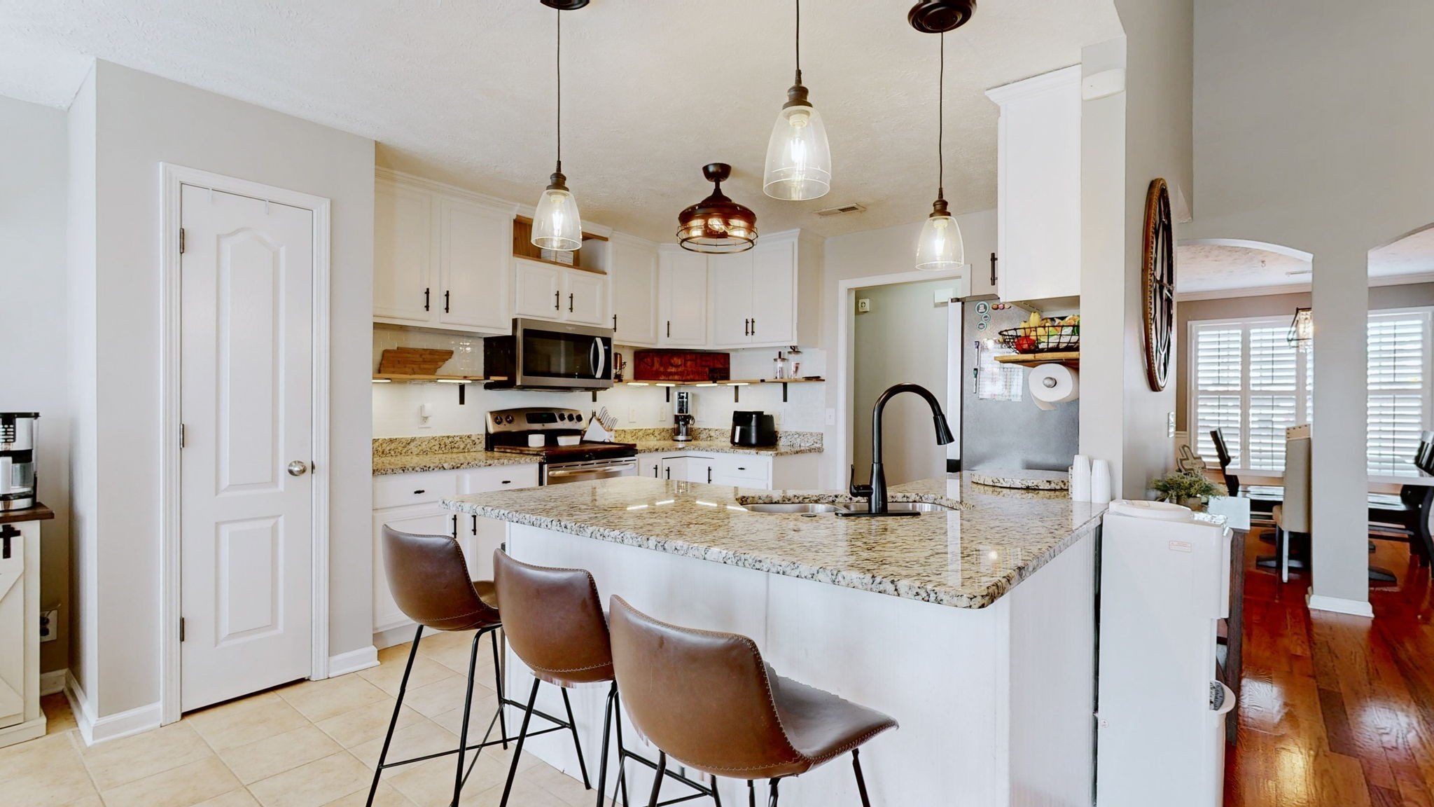 3261 Timberdale Dr