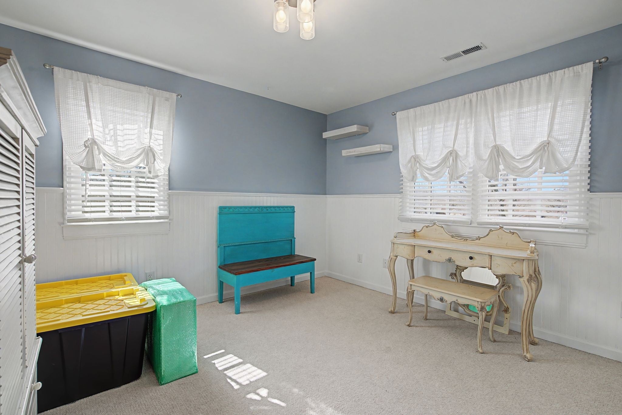 Old Hickory, Tennessee, 37138, United States, 4 Bedrooms Bedrooms, ,5 BathroomsBathrooms,Residential,Active,2025179