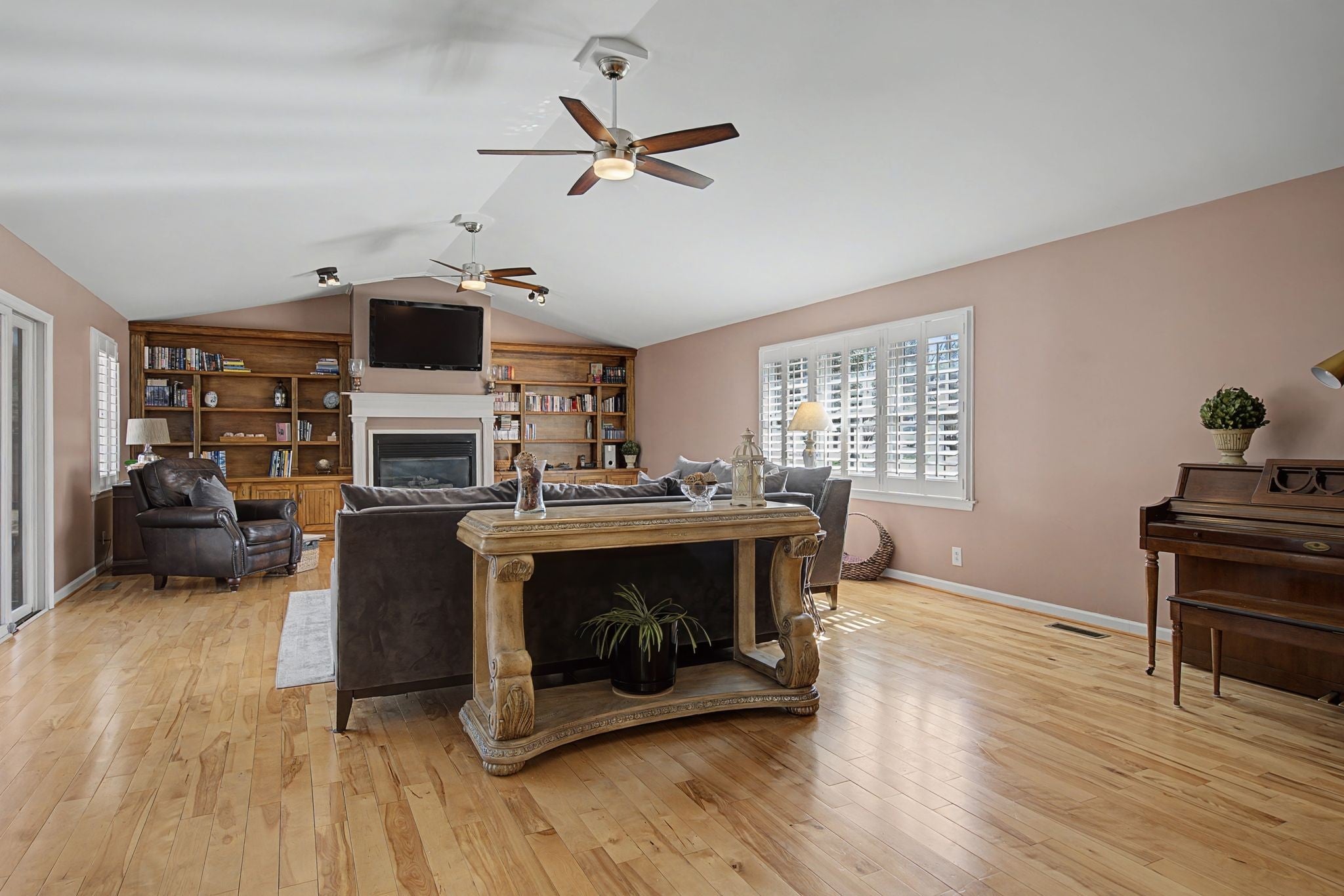 Old Hickory, Tennessee, 37138, United States, 4 Bedrooms Bedrooms, ,5 BathroomsBathrooms,Residential,Active,2025179