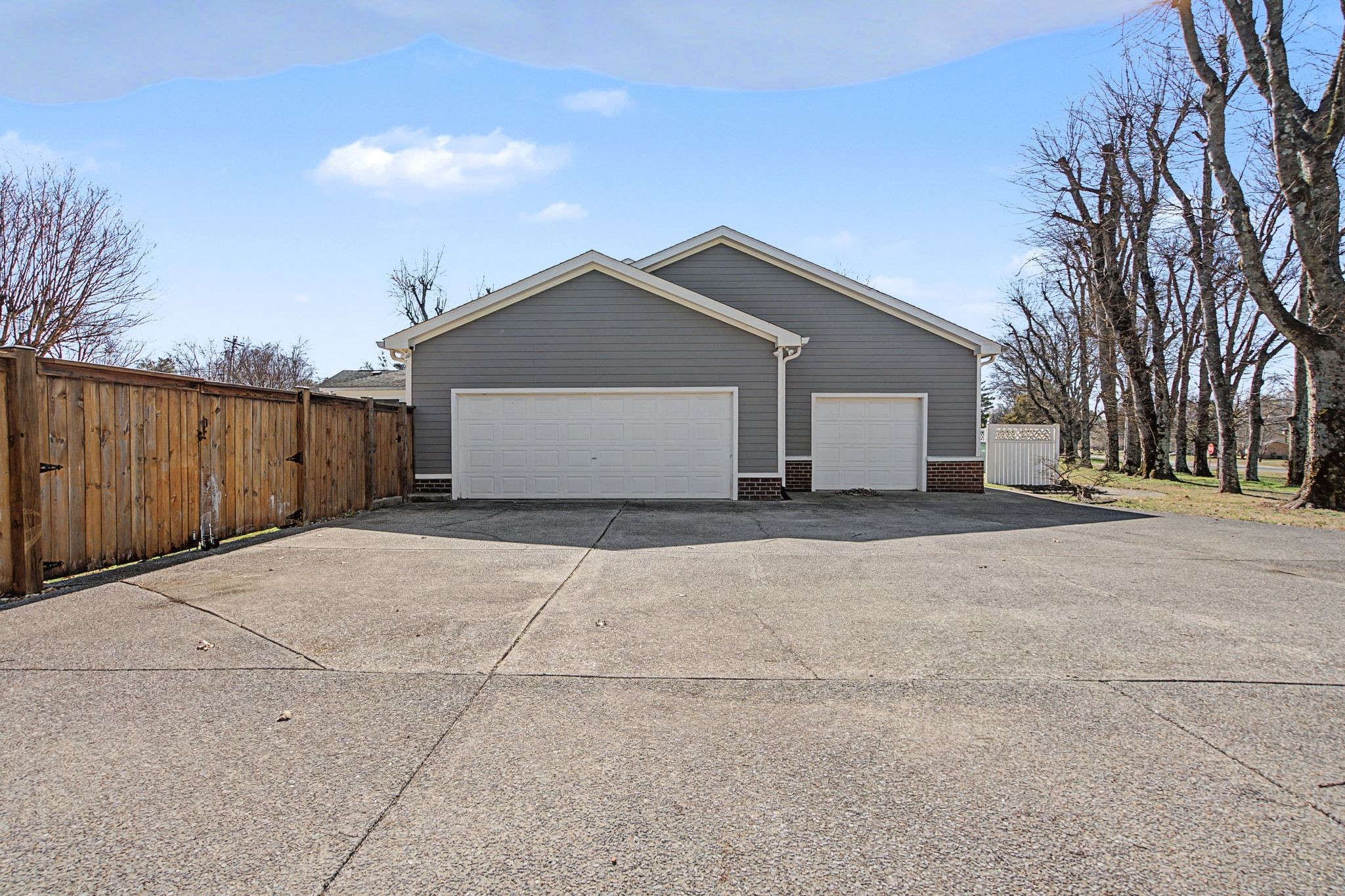 Old Hickory, Tennessee, 37138, United States, 4 Bedrooms Bedrooms, ,5 BathroomsBathrooms,Residential,Active,2025179