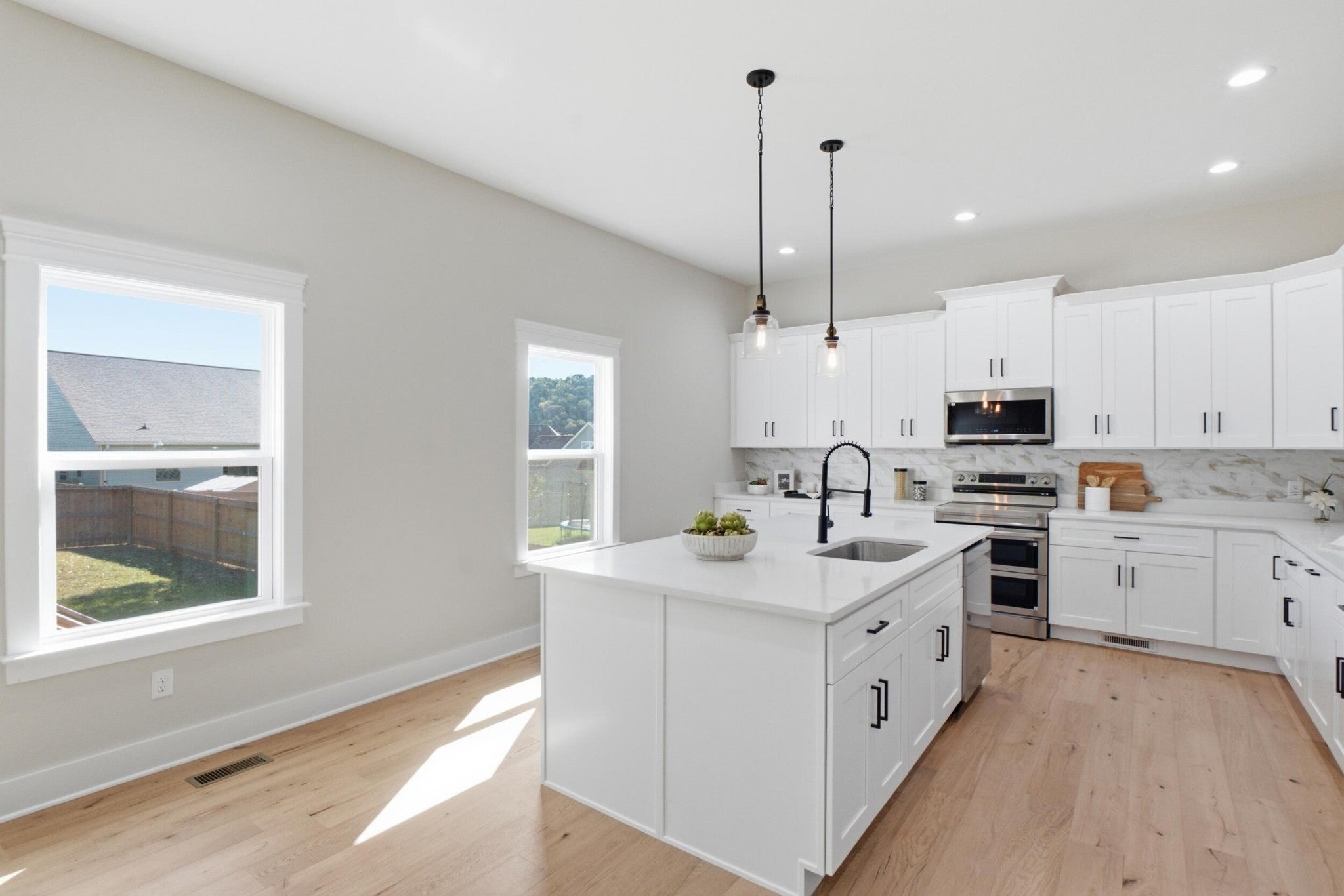 115 White Tail Lane NW