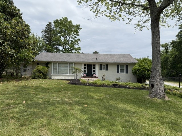 704 Cedar Ln