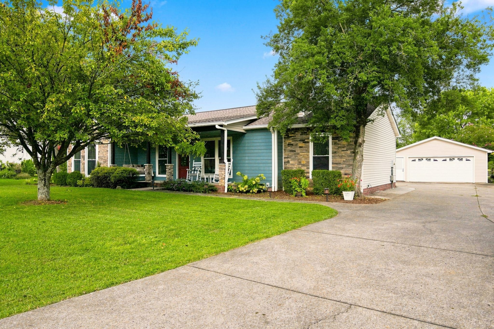 237 Peebles Dr