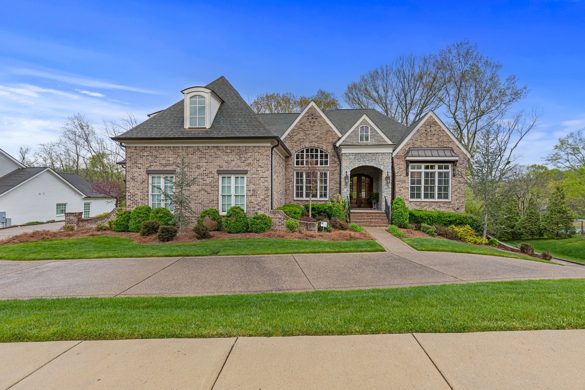 6685 Hastings Ln