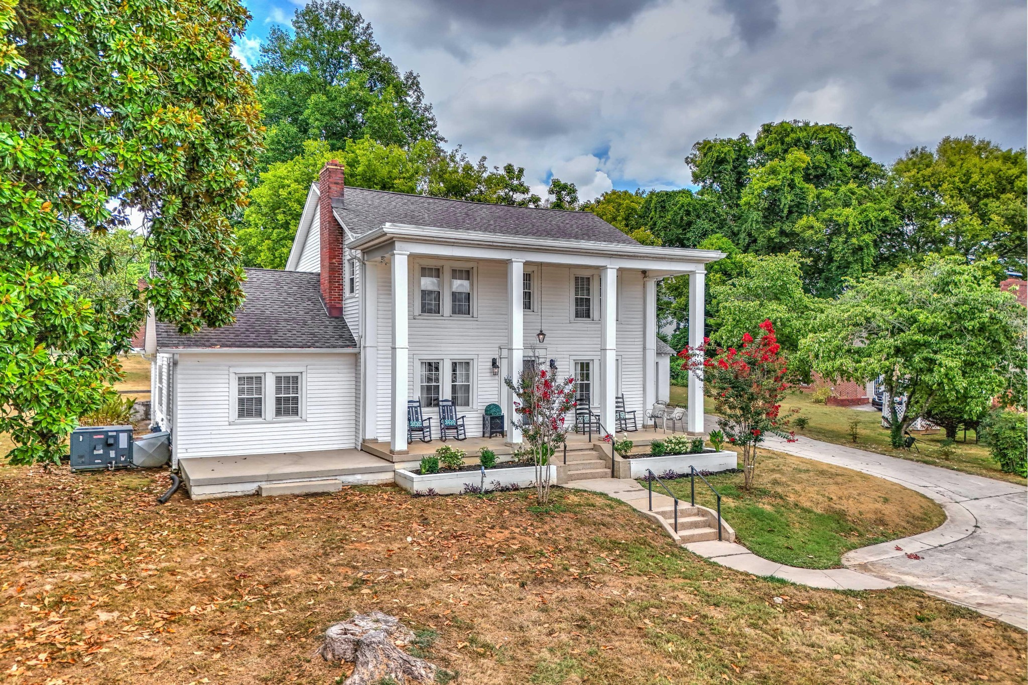 2124 Circle Dr