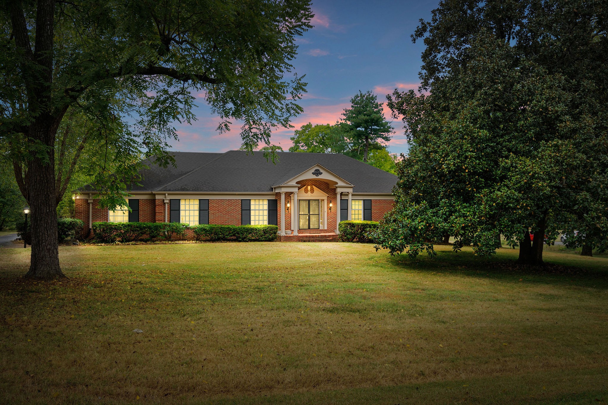 420 Nesbitt Ln