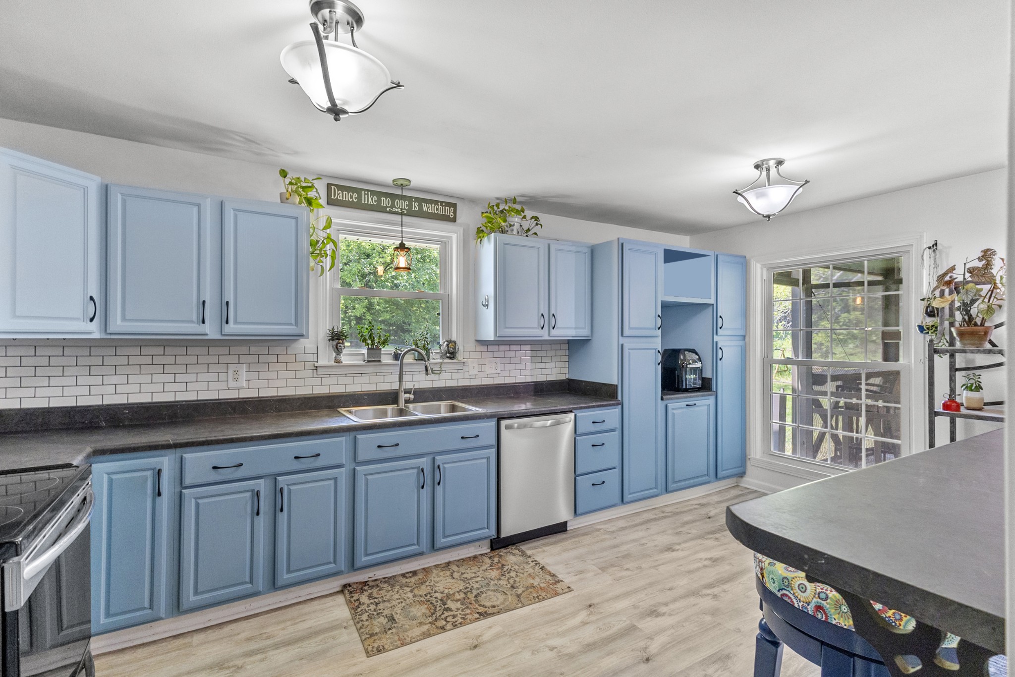 207 Fonnic Dr