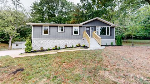 207 Cartwright Ct Goodlettsville TN 37072
