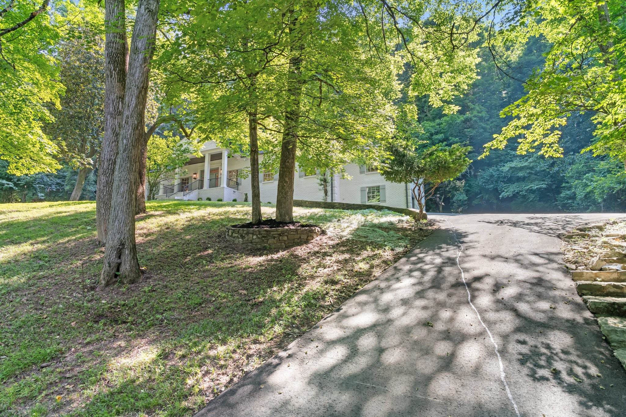 1125 Chickering Park Dr