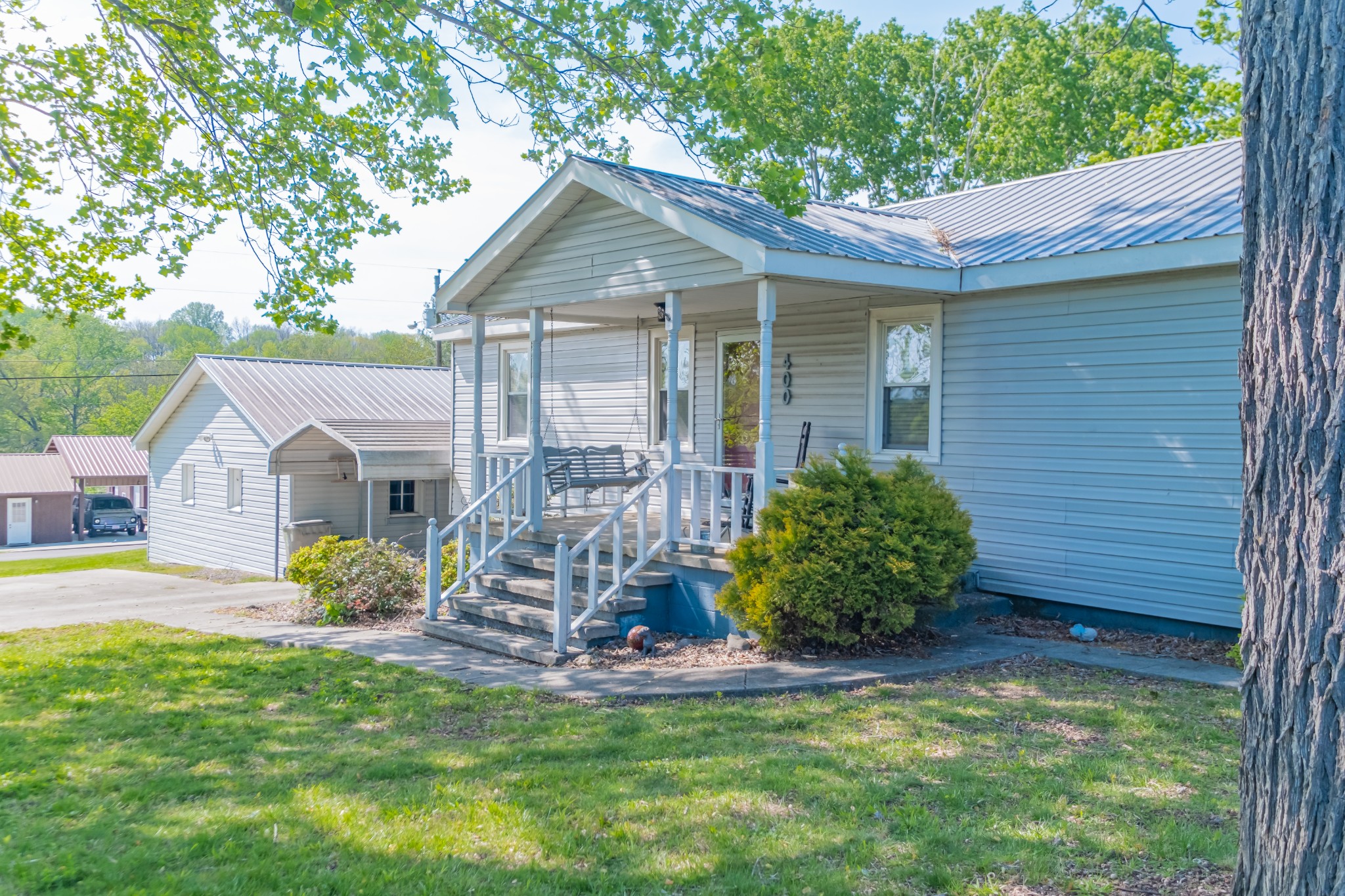 400 Fairview St