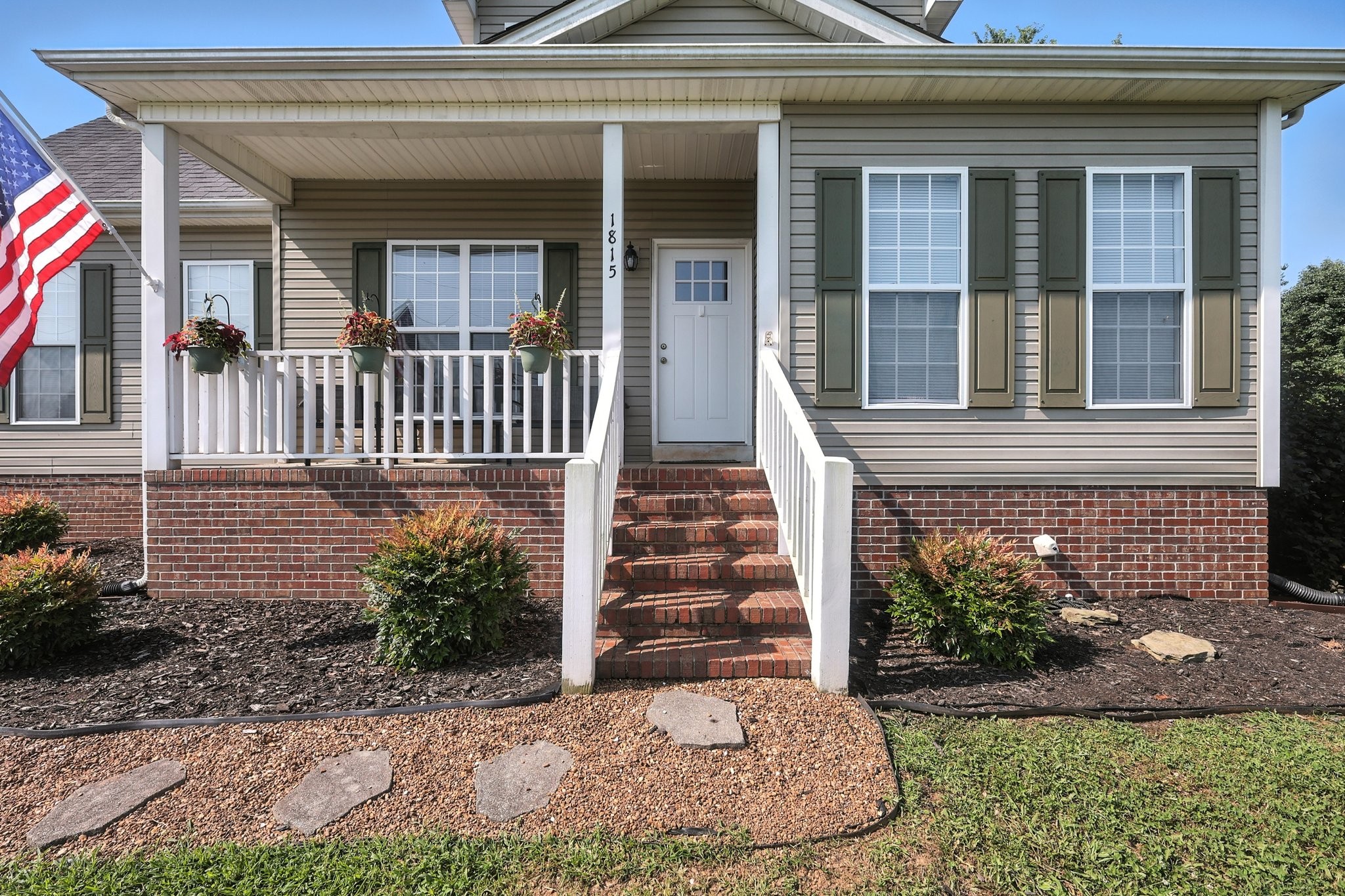 1815 Bouton Dr