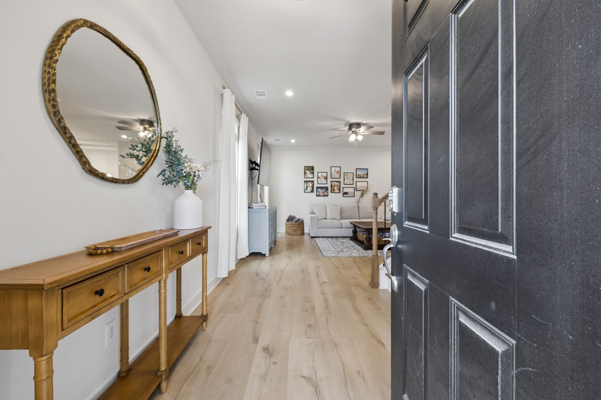 1070 Laurel Valley Ln